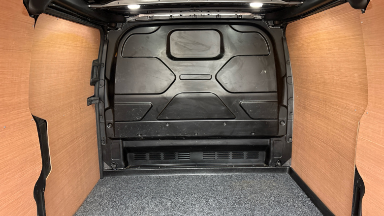 Ford Transit Custom 300 L2 Diesel Fwd 2.0 EcoBlue 170ps Low Roof Limited Van Auto